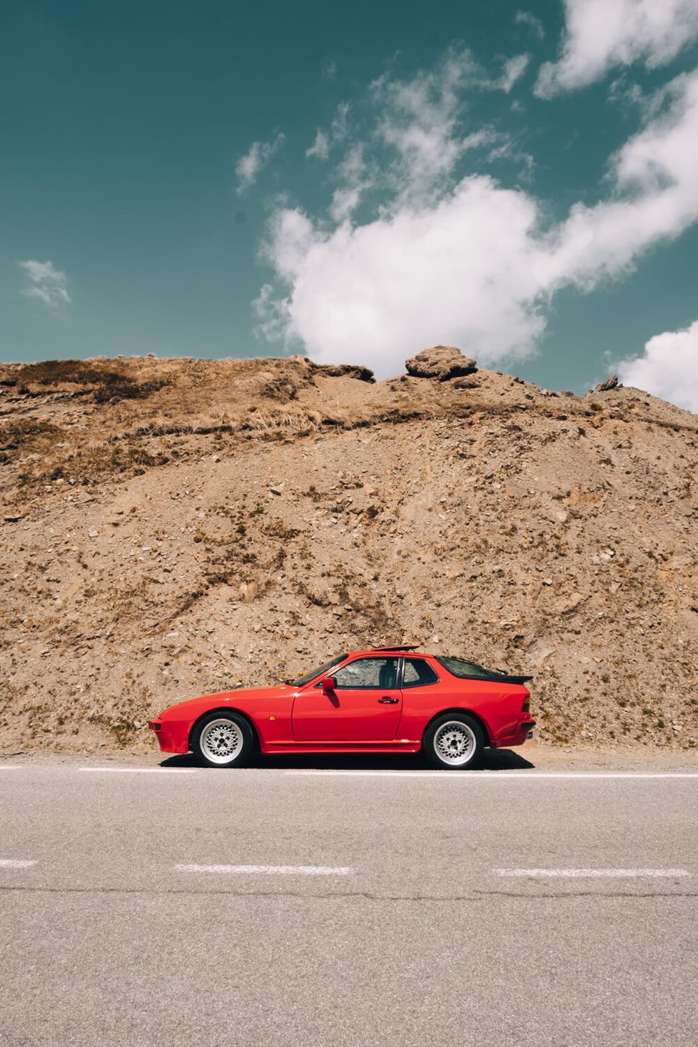 Florian Schneider Photography Creative Director Porsche 944 S2 Red Jaufenpass 2